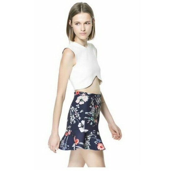 Zara Floral Print Skirt - Picture 2 of 4